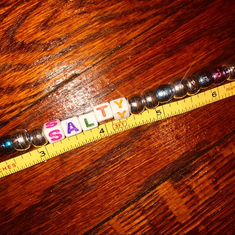 🛑 “SALTY” BEADED BRACELET/KEYCHAIN 🌞🌊